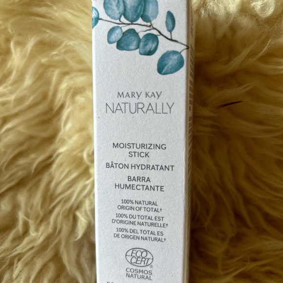 Mary Kay Naturally Moisturizing Stick - Picture 5 of 5